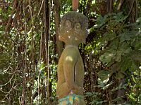 N2017030081 L'homme à deux visages