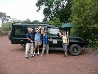 N2007112854 Un des Toyota 4x4 de l'agence de Corto Safaris. Il était tout neuf (même pas 20 000 km) et très bien entretenu (Ally le frottait et le lavait plusieurs fois par...