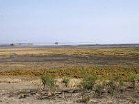 N2007111830 Tout au Nord sur la frontière avec le Kenya, la Lac Natron est un bijou extraordinaire. Ce lac alcalin peu profond s'ouvre sur un vaste espace dégagé et ouvert...