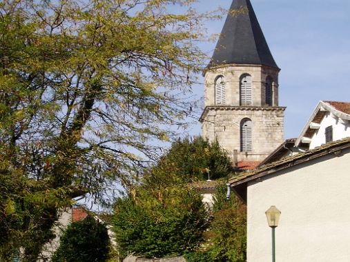 L'extérieur Vue sous plusieurs angles et quelques détails extérieurs