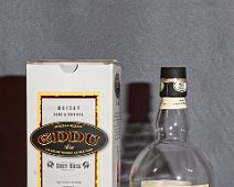 EDDU_B03 EDDU Silver 40% Autres Whisky, France / Bretagne, Ce whisky breton pur blé noir est élaboré à partir de 80 % de blé noir non malté et de 20% de blé noir malté,...